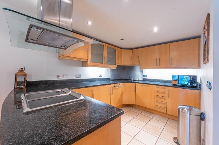 Flat 19, 41 Millharbour, London, E14 9NA