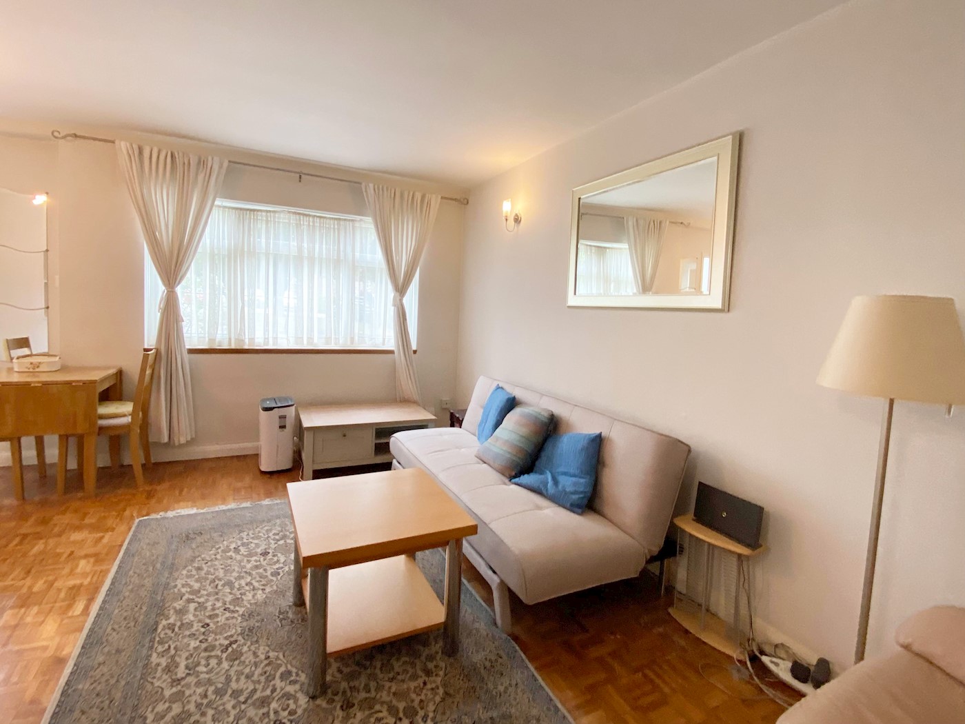 25 Harriet Way, Bushey, WD23 4JH