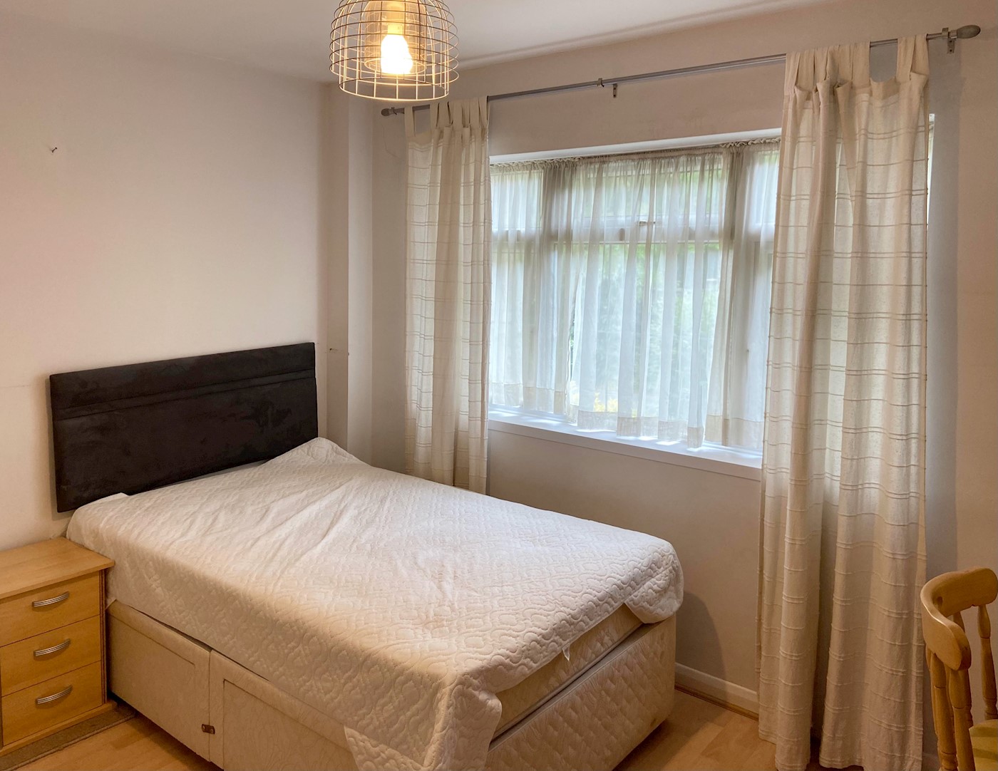 25 Harriet Way, Bushey, WD23 4JH