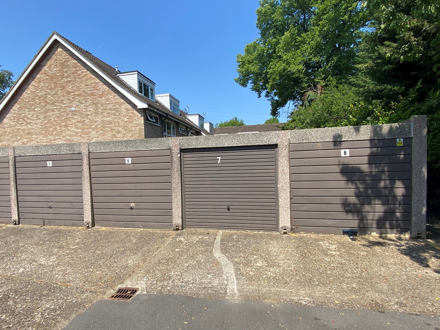25 Harriet Way, Bushey, WD23 4JH