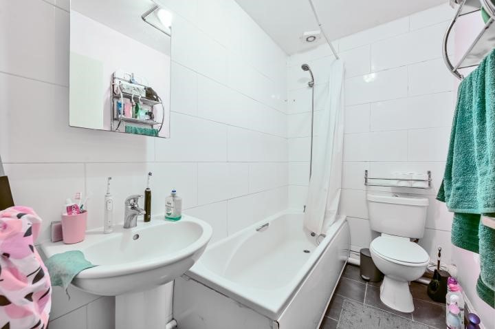 12 Meridian Court, 166 Lee High Road, London, SE13