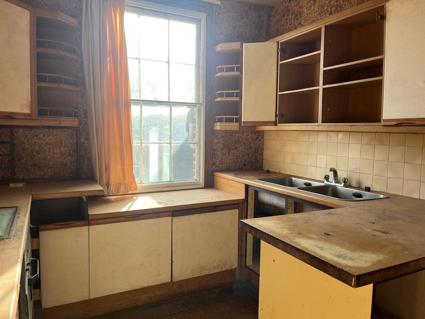 48 Gipsy Hill, London, SE19 1NL