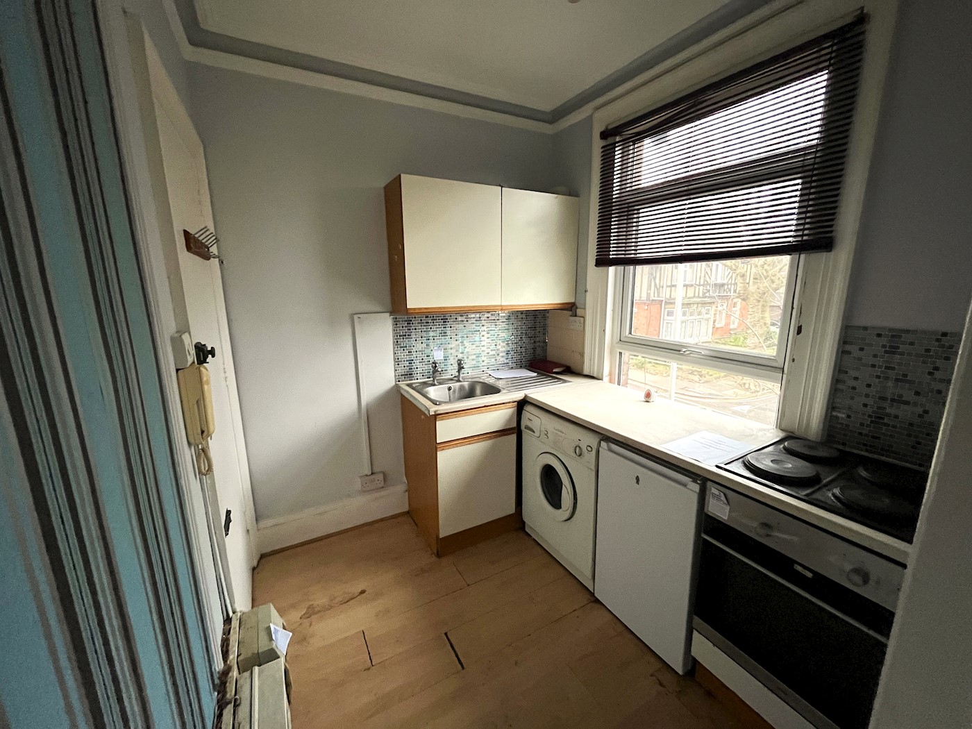 Flat 8, 27, Biscot Road, Luton, LU3 1AH