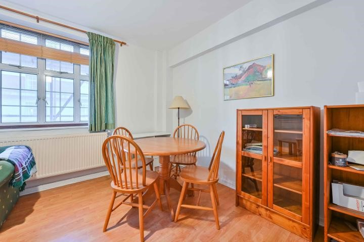 Russell Court, Woburn Place, London, WC1H