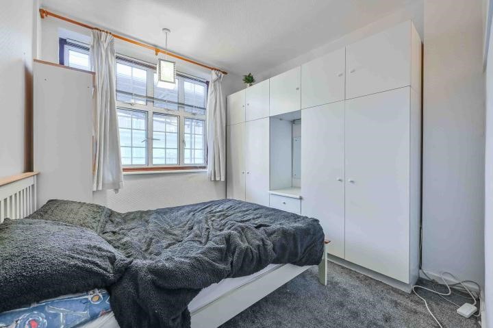 Russell Court, Woburn Place, London, WC1H