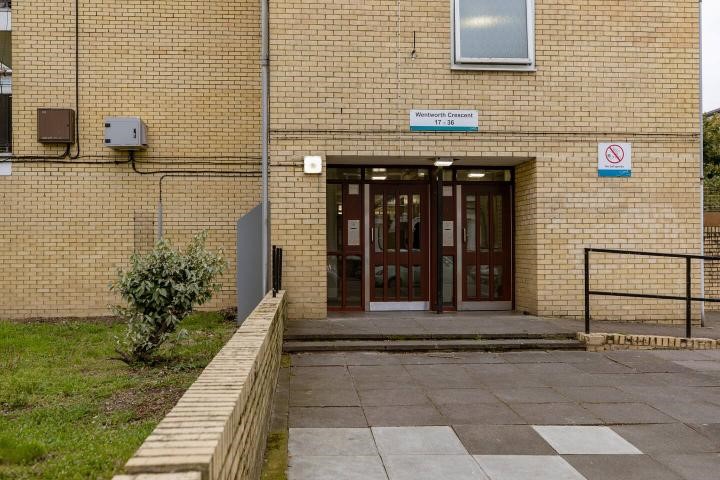 Wentworth Crescent, London, SE15