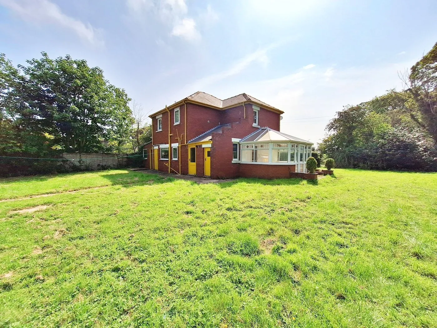 Springwood Farm, Sower Carr Lane, Hambleton, FY6 9DJ