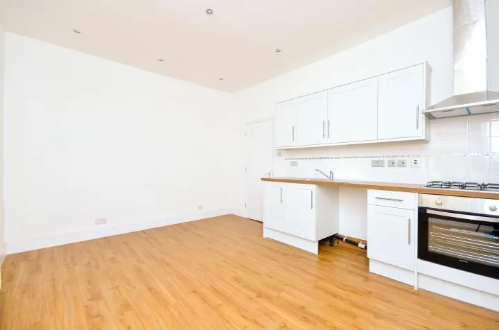 High Road, Leytonstone, London, E11