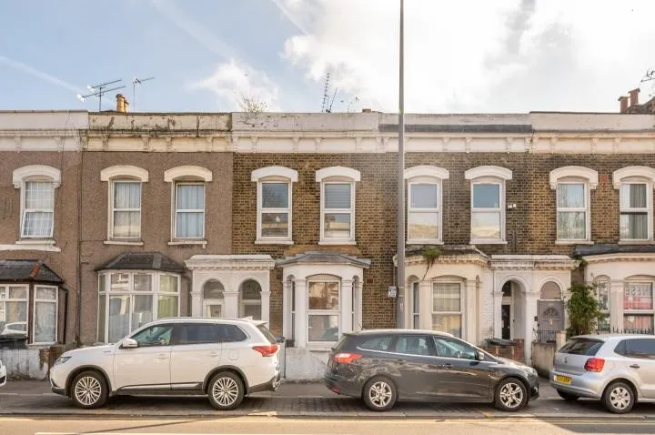 High Road, Leytonstone, London, E11