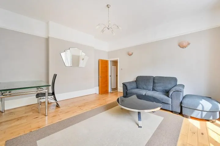 Cathnor Road, London, W12