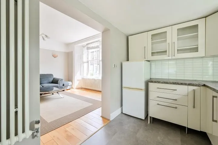 Cathnor Road, London, W12