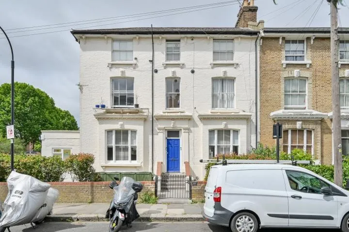 Cathnor Road, London, W12