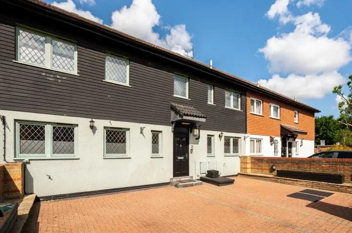 Credon Road, London, SE16