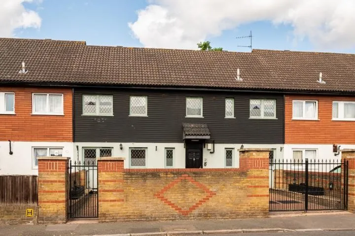 Credon Road, London, SE16