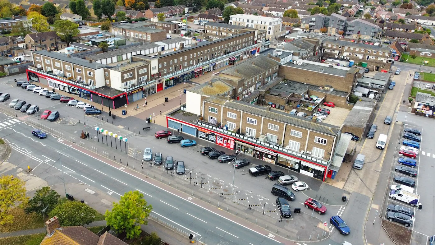 101-111, 125-129 & 131-135 Daiglen Drive Parade, South Ockendon, RM15 5EF