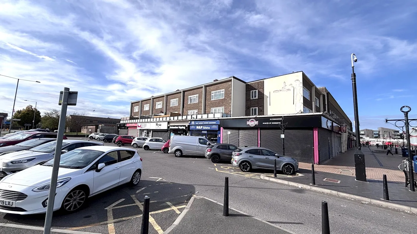 101-111, 125-129 & 131-135 Daiglen Drive Parade, South Ockendon, RM15 5EF
