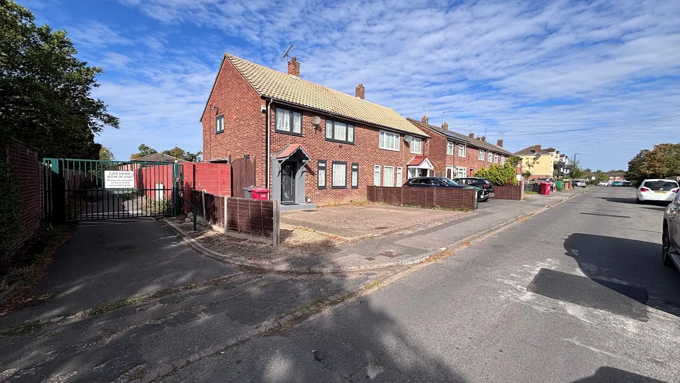 Parking Compound at Odencroft Road, Slough, SL2 2BT