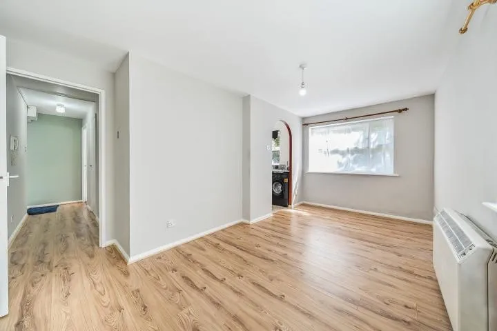 Henry Doulton Drive, London, SW17