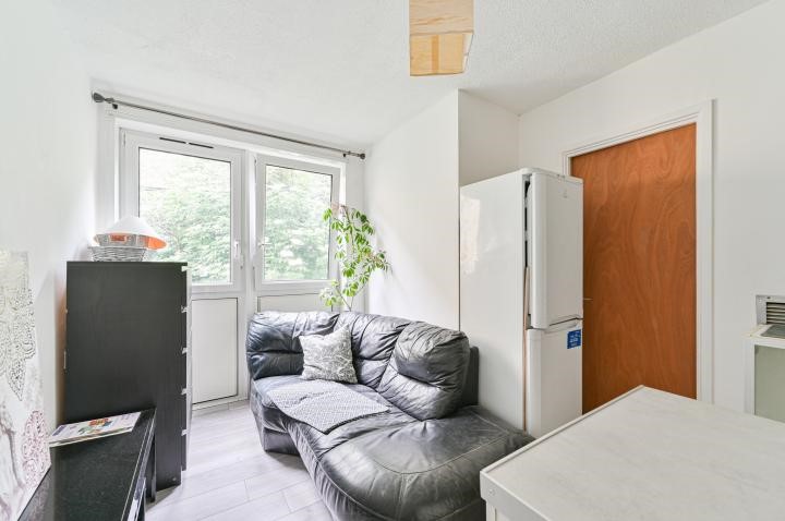 Hodister Close, London, SE5