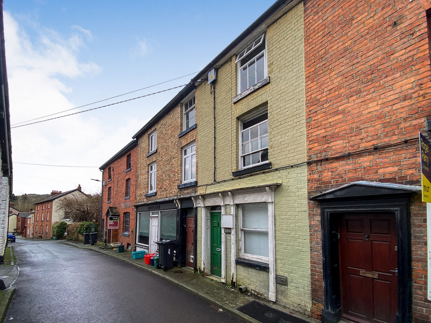 3 Bridge Street, Llanfyllin, SY22 5AU