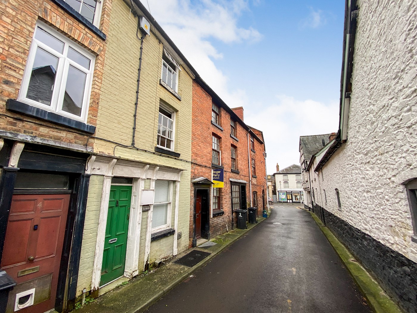 3 Bridge Street, Llanfyllin, SY22 5AU