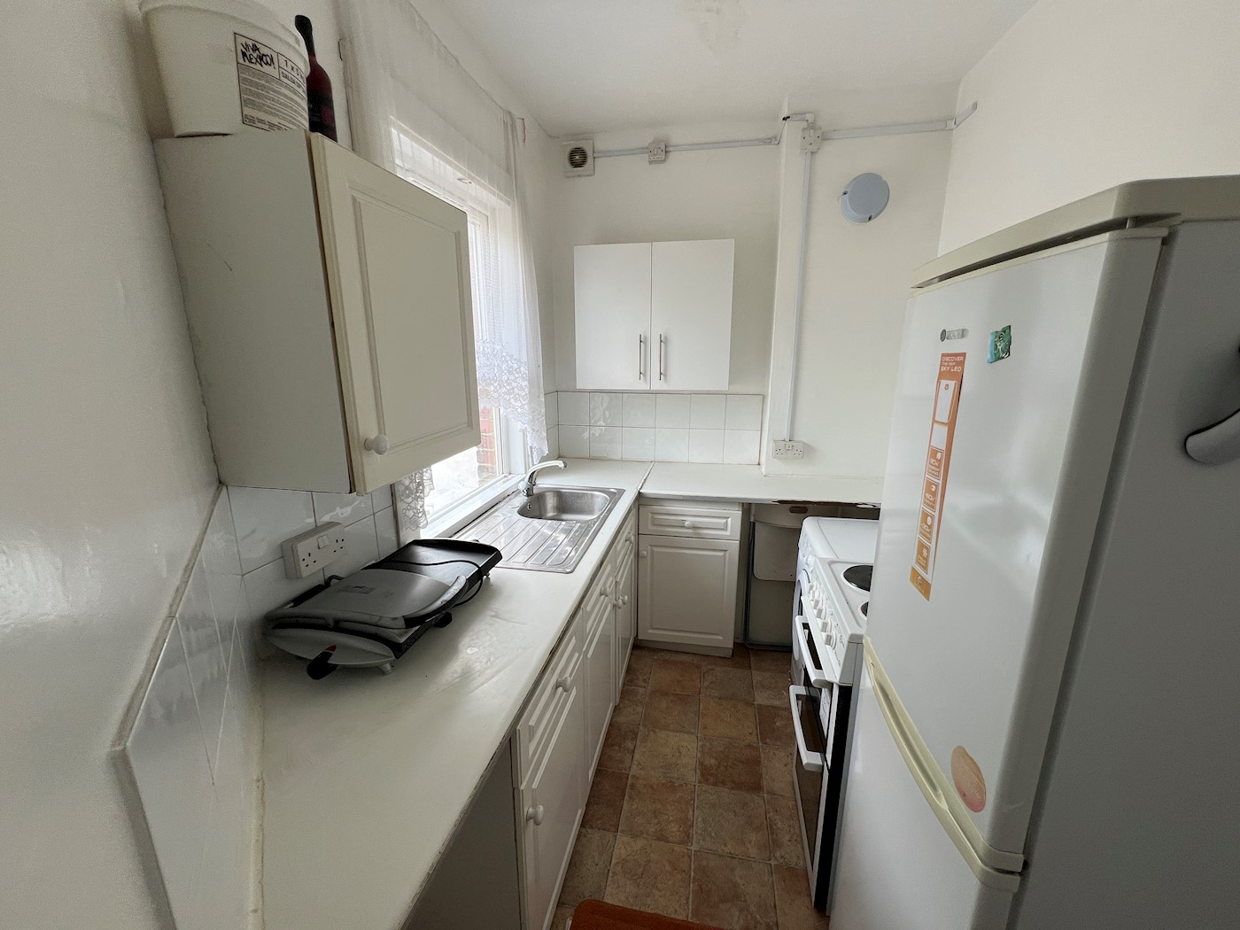 63b Norbury Crescent, Norbury, SW16 4JS