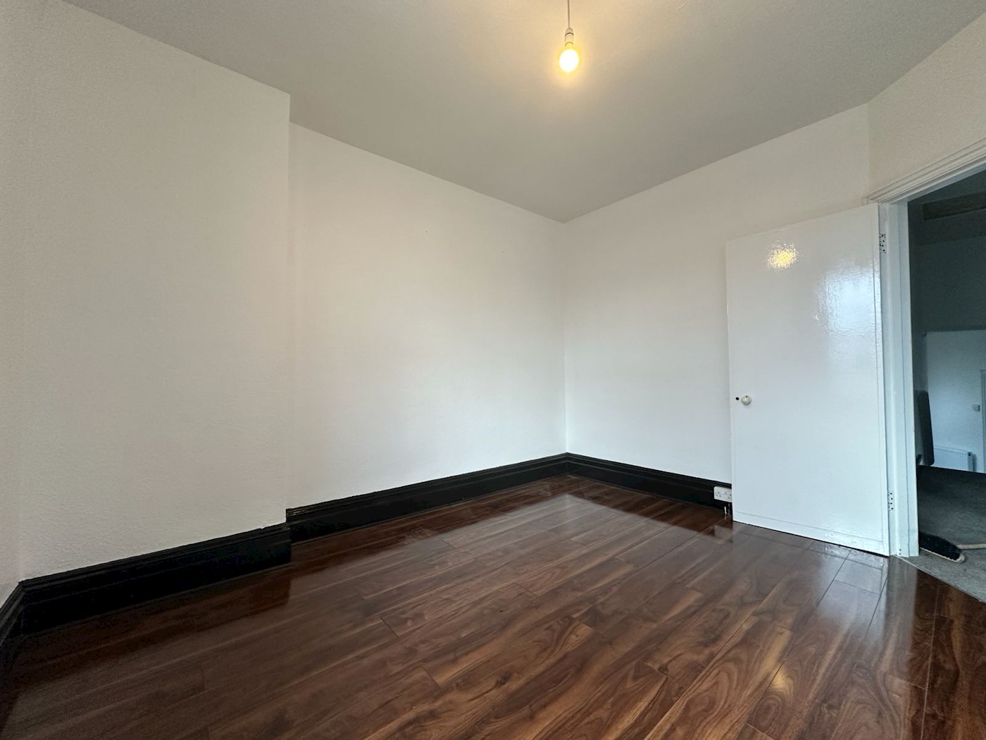 Flat 8, Portland Mansions, Portland Road, London, SE25 4QW