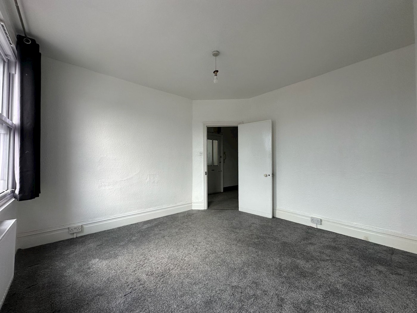 Flat 8, Portland Mansions, Portland Road, London, SE25 4QW