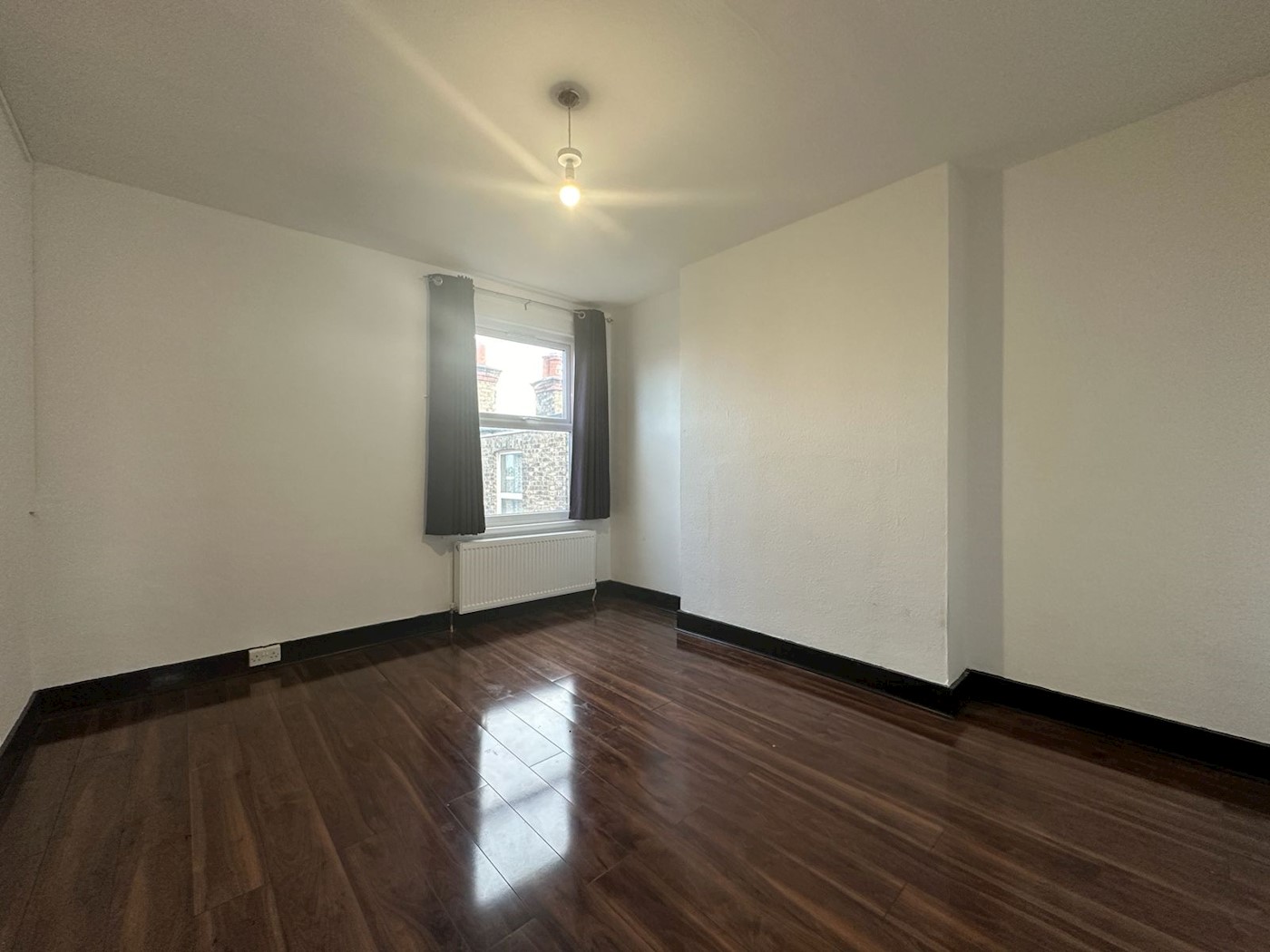 Flat 8, Portland Mansions, Portland Road, London, SE25 4QW