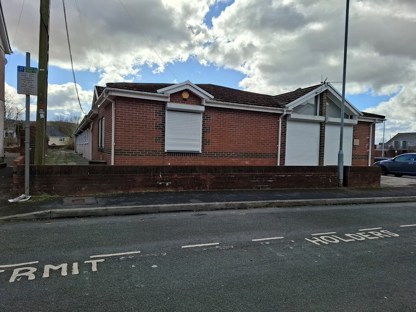 Crown Business Centre, 7 Hall Street, Ammanford, SA18 3BW
