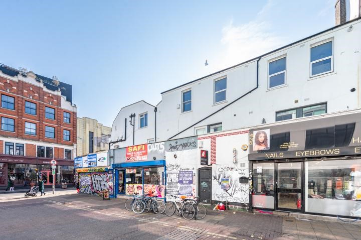 Blenheim Grove, London, SE15