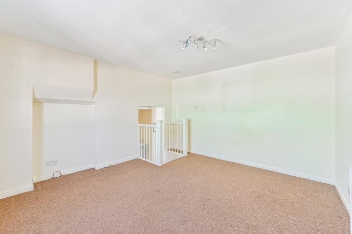 Blenheim Grove, London, SE15