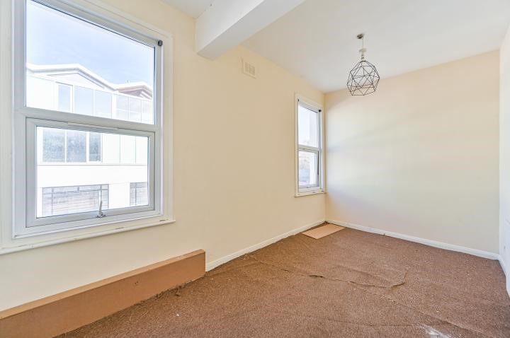 Blenheim Grove, London, SE15