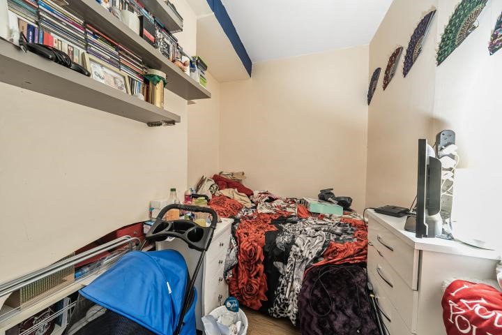 Lichfield Grove, London, N3