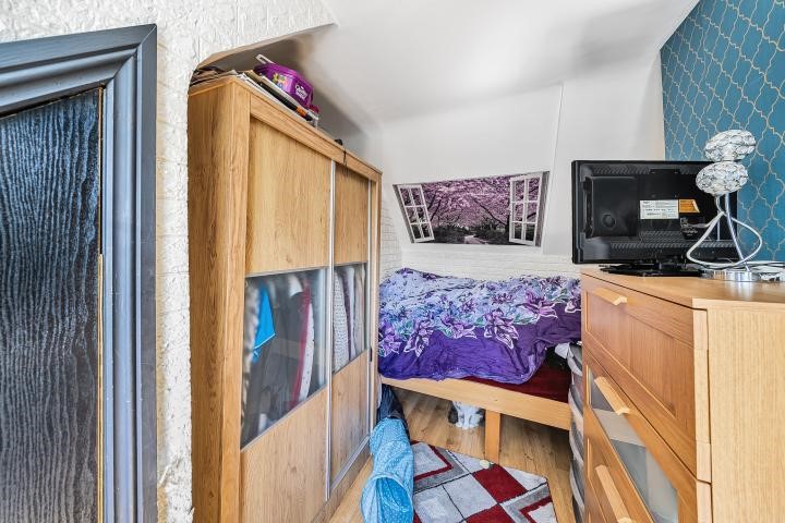 Lichfield Grove, London, N3
