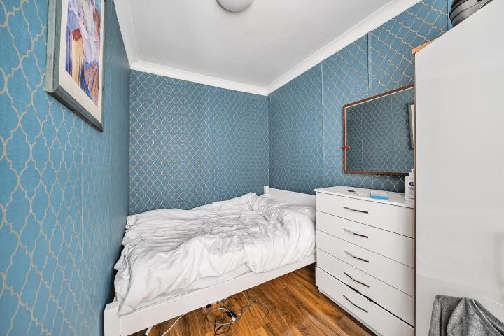 Lichfield Grove, London, N3
