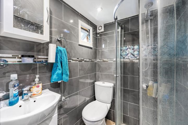 Lichfield Grove, London, N3