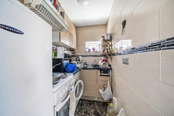 Lichfield Grove, London, N3