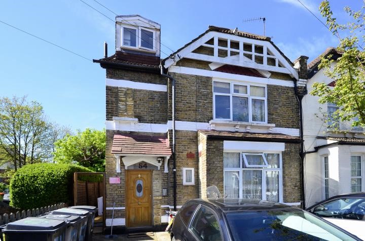 Lichfield Grove, London, N3