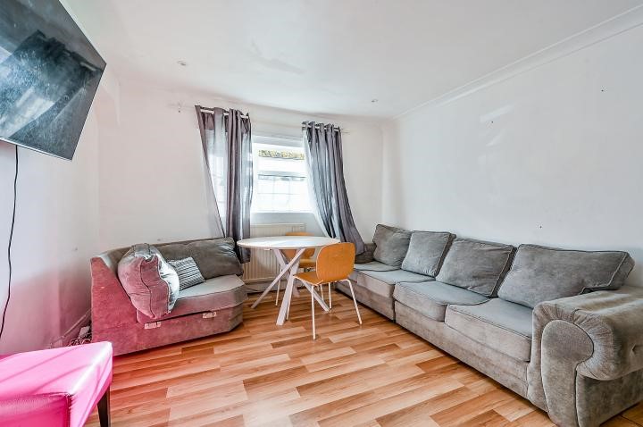 Highfield Road, London, W3