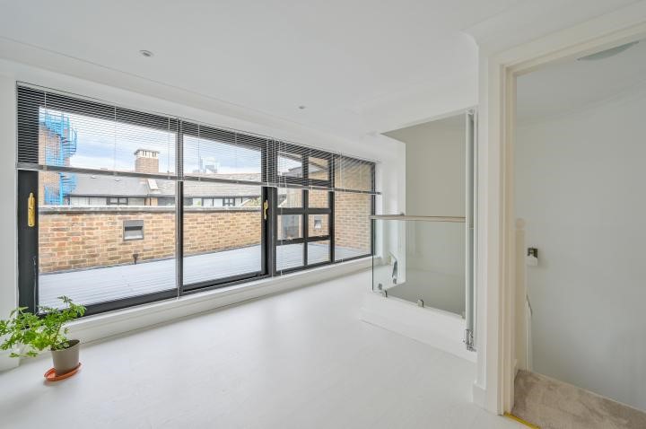 Tower Bridge Wharf, St Katharines Way, London, E1W