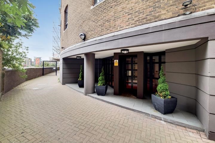 Tower Bridge Wharf, St Katharines Way, London, E1W
