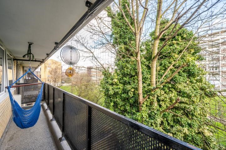 Neville Close, London, SE15