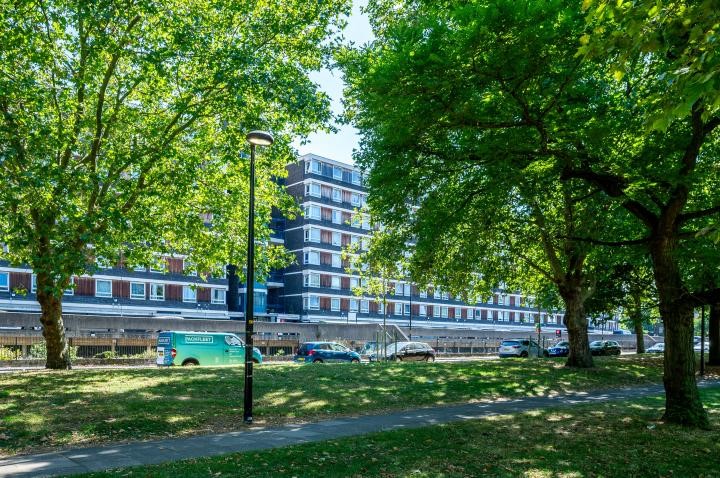 15 Aberfeldy House, John Ruskin Street, London, SE5