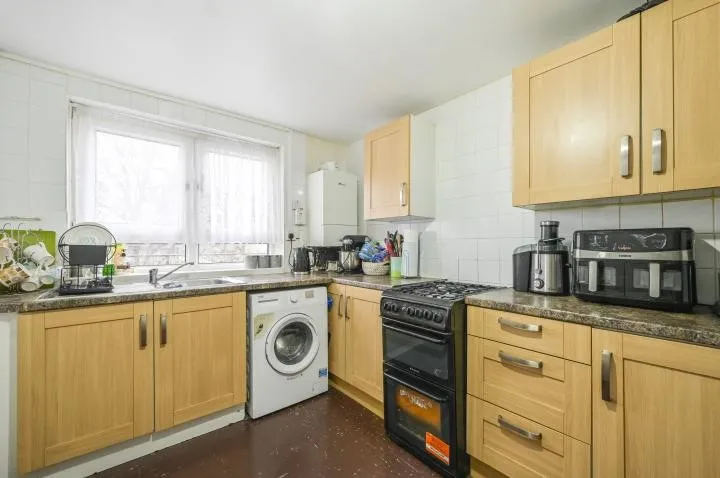 Fox Close, London, E16
