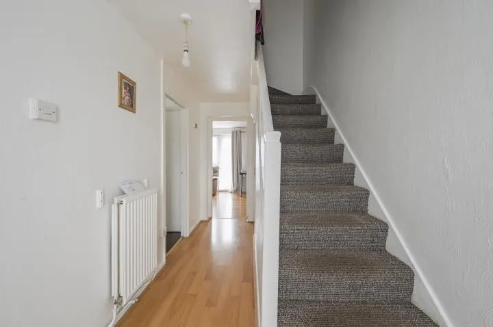 Fox Close, London, E16