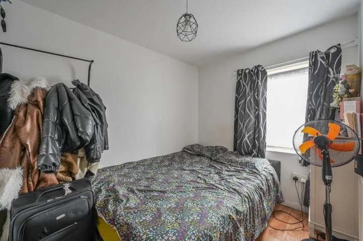 Fox Close, London, E16