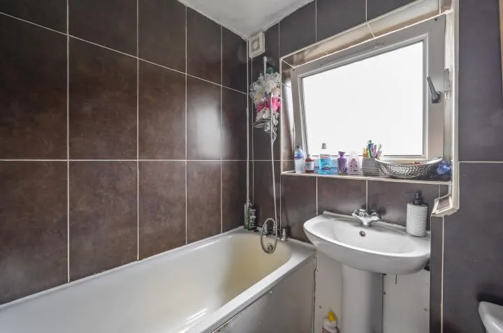 Fox Close, London, E16