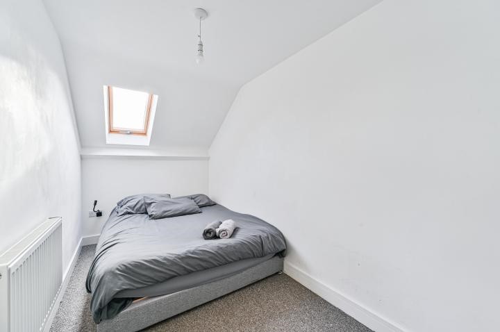 54a, Colegrove Road, London, SE15