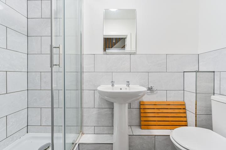 54a, Colegrove Road, London, SE15